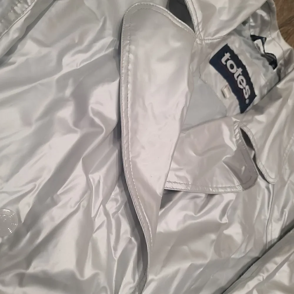 Totes Women's Silver Jacket   - Picture 5 of 7